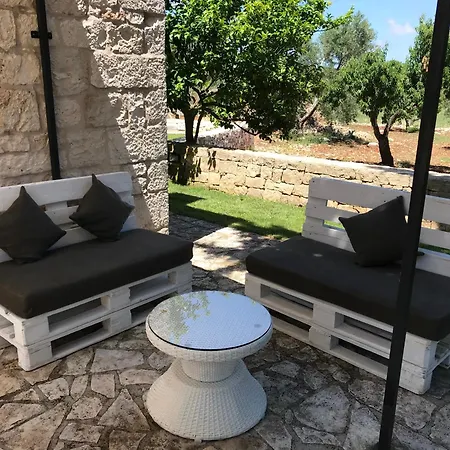 Dominique Relax A Pochi Kilometri Dal Mare Carovigno